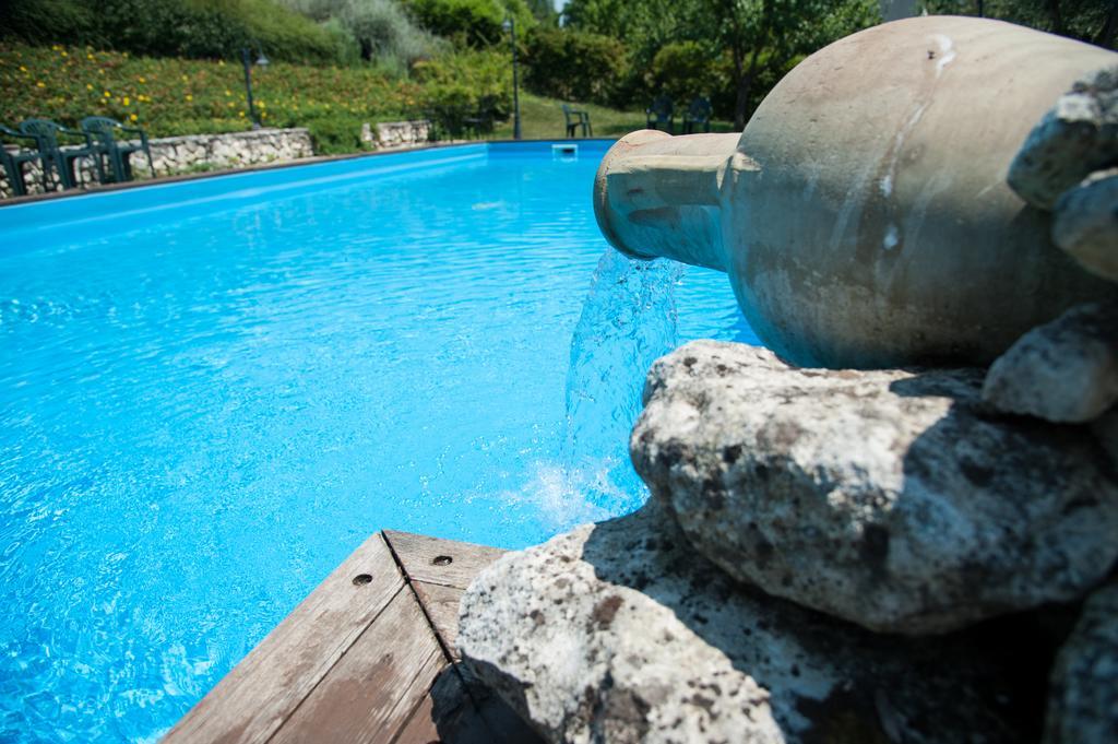 Agriturismo La Solagna Villa Montebello di Bertona Dış mekan fotoğraf