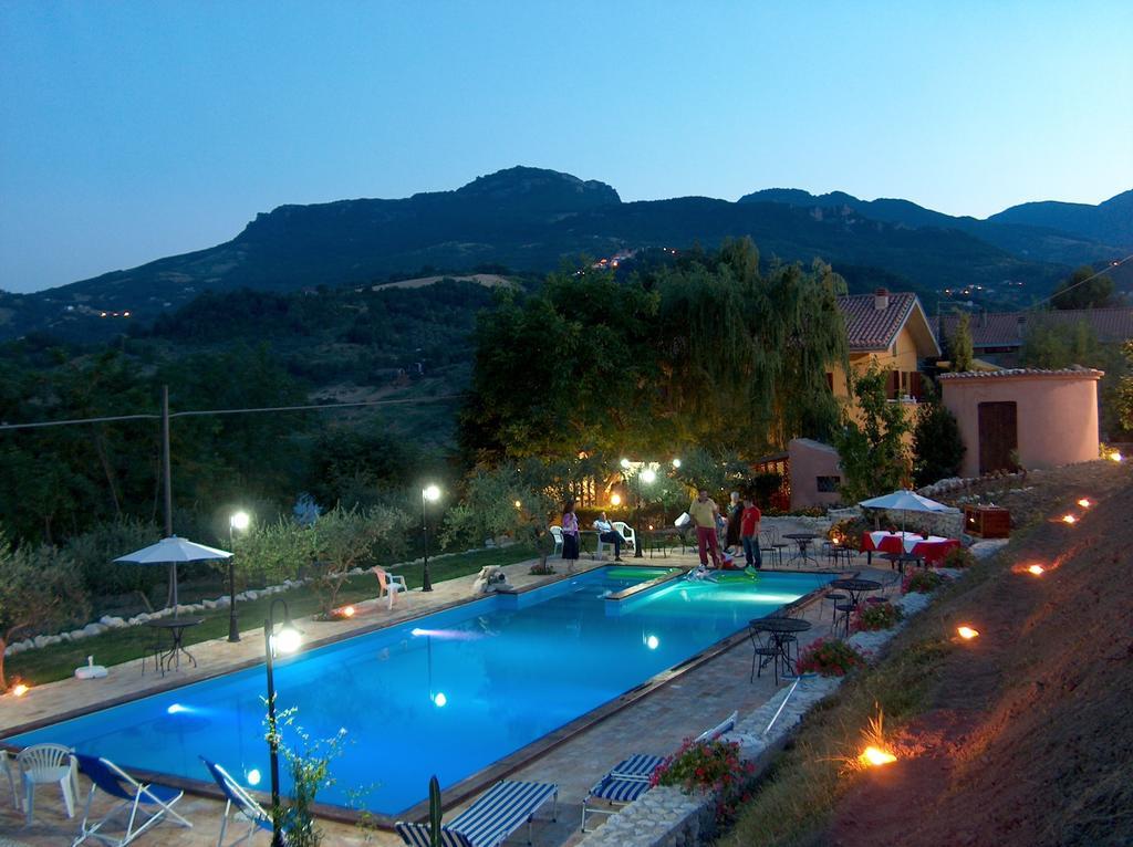 Agriturismo La Solagna Villa Montebello di Bertona Dış mekan fotoğraf
