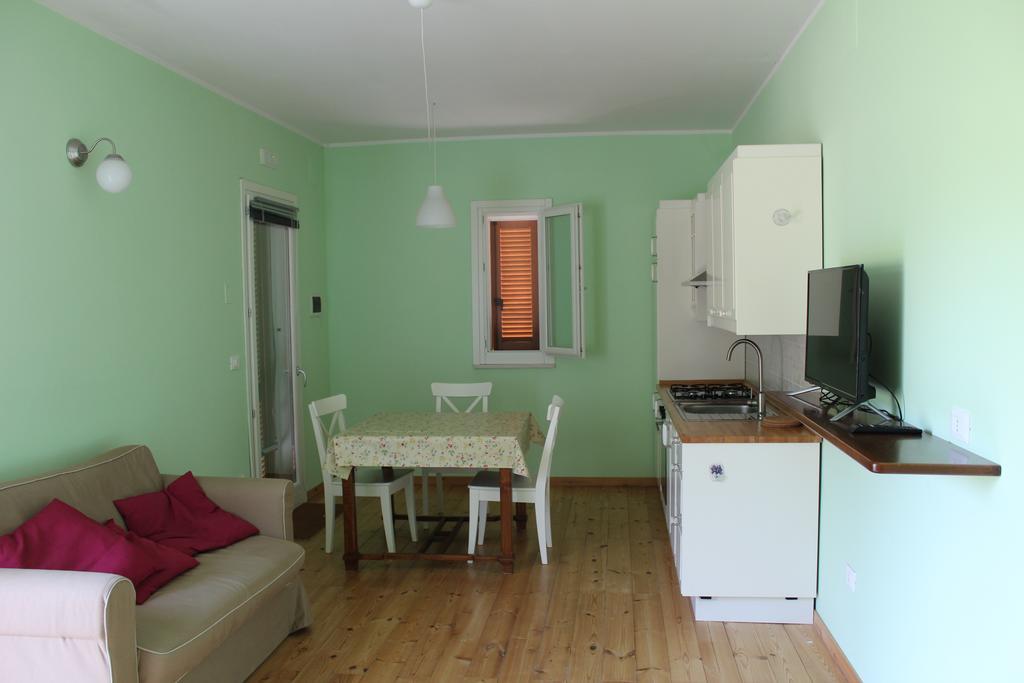 Agriturismo La Solagna Villa Montebello di Bertona Dış mekan fotoğraf